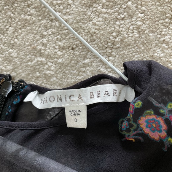 Veronica Beard Silk Floral Peplum Top 0 - Picture 2 of 3